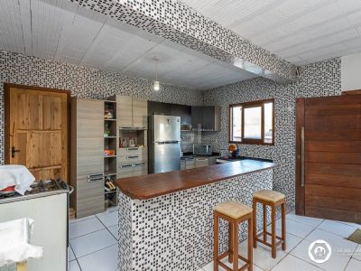 Casa à venda com 270m², 5 quartos, 2 suítes, 2 vagas no bairro Cristal em Porto Alegre - Foto 19