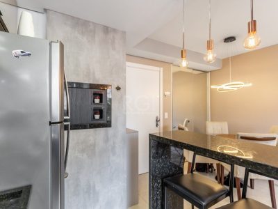 Apartamento à venda com 75m², 3 quartos, 1 suíte, 1 vaga no bairro Petrópolis em Porto Alegre - Foto 14