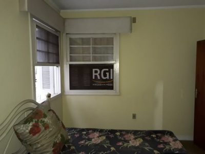 Casa à venda com 415m², 5 quartos, 3 vagas no bairro Menino Deus em Porto Alegre - Foto 13