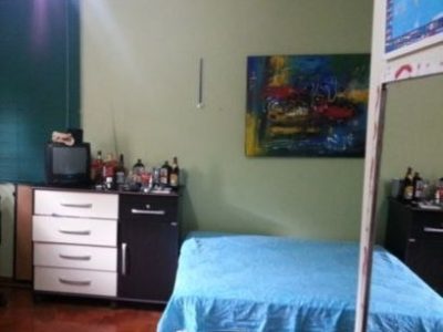 Casa à venda com 330m², 5 quartos, 1 suíte, 7 vagas no bairro Menino Deus em Porto Alegre - Foto 7