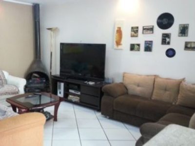 Casa à venda com 330m², 5 quartos, 1 suíte, 7 vagas no bairro Menino Deus em Porto Alegre - Foto 18