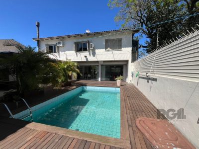 Casa à venda com 367m², 3 quartos, 2 suítes, 3 vagas no bairro Ipanema em Porto Alegre - Foto 8