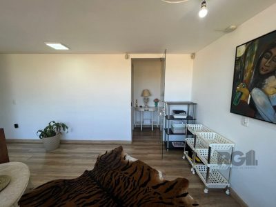 Casa à venda com 367m², 3 quartos, 2 suítes, 3 vagas no bairro Ipanema em Porto Alegre - Foto 18