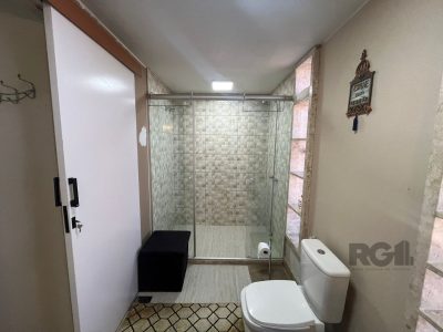 Casa à venda com 367m², 3 quartos, 2 suítes, 3 vagas no bairro Ipanema em Porto Alegre - Foto 21