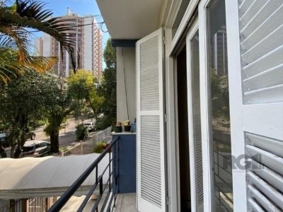 Apartamento à venda com 93m², 3 quartos no bairro Rio Branco em Porto Alegre - Foto 3