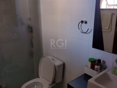 Casa à venda com 100m², 3 quartos, 1 vaga no bairro Jardim Itu em Porto Alegre - Foto 8