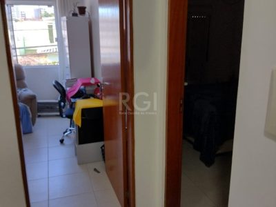 Casa à venda com 100m², 3 quartos, 1 vaga no bairro Jardim Itu em Porto Alegre - Foto 10