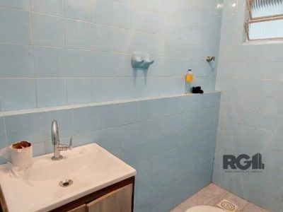 Casa à venda com 200m², 3 quartos, 1 suíte, 3 vagas no bairro Azenha em Porto Alegre - Foto 18