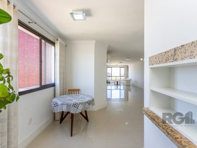 Apartamento à venda com 136m², 3 quartos, 1 suíte, 2 vagas no bairro Cristo Redentor em Porto Alegre - Foto 13