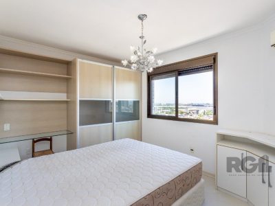 Apartamento à venda com 136m², 3 quartos, 1 suíte, 2 vagas no bairro Cristo Redentor em Porto Alegre - Foto 18