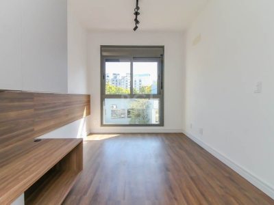 Apartamento à venda com 71m², 2 quartos, 1 suíte, 1 vaga no bairro Centro Histórico em Porto Alegre - Foto 9