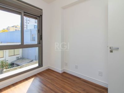 Apartamento à venda com 71m², 2 quartos, 1 suíte, 1 vaga no bairro Centro Histórico em Porto Alegre - Foto 17