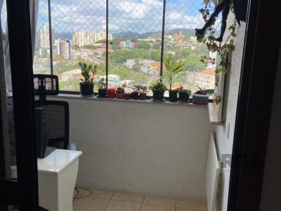 Apartamento à venda com 91m², 3 quartos, 1 suíte, 1 vaga no bairro Santana em Porto Alegre - Foto 3