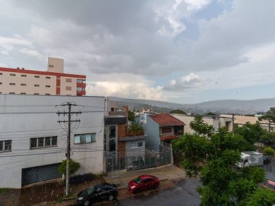 Apartamento à venda com 62m², 2 quartos, 1 vaga no bairro Petrópolis em Porto Alegre - Foto 4