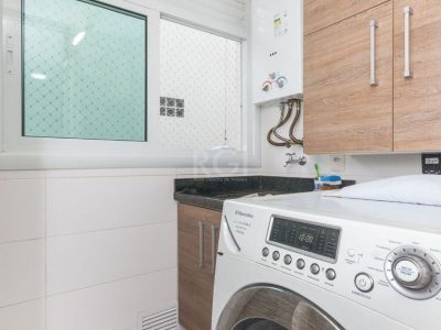 Apartamento à venda com 67m², 2 quartos, 1 suíte, 2 vagas no bairro Menino Deus em Porto Alegre - Foto 7