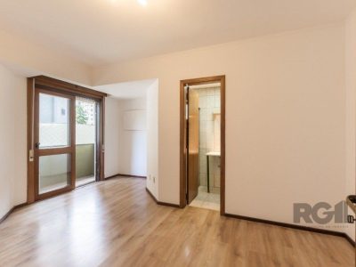 Apartamento à venda com 105m², 3 quartos, 1 suíte, 2 vagas no bairro Tristeza em Porto Alegre - Foto 2