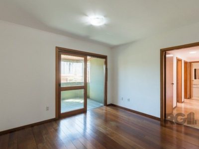 Apartamento à venda com 105m², 3 quartos, 1 suíte, 2 vagas no bairro Tristeza em Porto Alegre - Foto 3