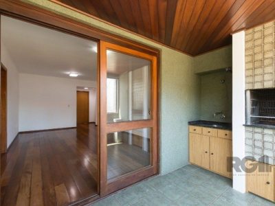 Apartamento à venda com 105m², 3 quartos, 1 suíte, 2 vagas no bairro Tristeza em Porto Alegre - Foto 6