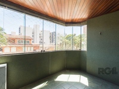 Apartamento à venda com 105m², 3 quartos, 1 suíte, 2 vagas no bairro Tristeza em Porto Alegre - Foto 7