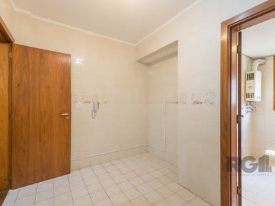 Apartamento à venda com 105m², 3 quartos, 1 suíte, 2 vagas no bairro Tristeza em Porto Alegre - Foto 10