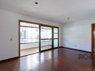 Apartamento à venda com 98m², 3 quartos, 1 suíte, 1 vaga no bairro Cristal em Porto Alegre - Foto 3