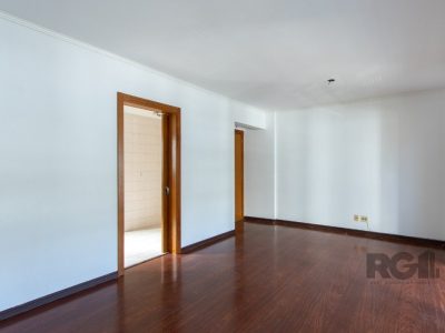 Apartamento à venda com 98m², 3 quartos, 1 suíte, 1 vaga no bairro Cristal em Porto Alegre - Foto 5