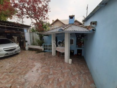 Casa à venda com 230m², 3 quartos, 1 suíte, 3 vagas no bairro Jardim Planalto em Porto Alegre - Foto 8