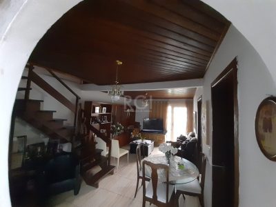 Casa à venda com 230m², 3 quartos, 1 suíte, 3 vagas no bairro Jardim Planalto em Porto Alegre - Foto 12