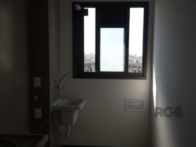 Apartamento à venda com 75m², 3 quartos, 1 suíte no bairro Farroupilha em Porto Alegre - Foto 2