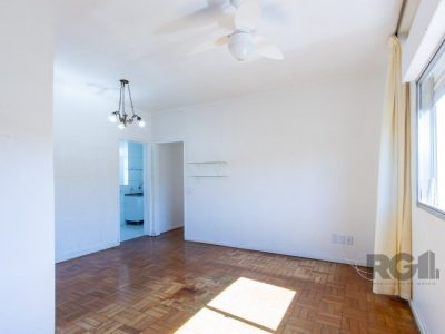 Apartamento à venda com 81m², 3 quartos, 1 vaga no bairro Tristeza em Porto Alegre - Foto 9