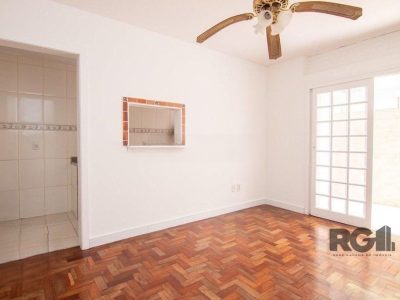 Apartamento à venda com 40m², 1 quarto no bairro Petrópolis em Porto Alegre - Foto 2