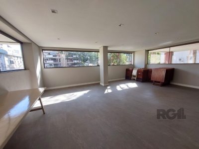 Apartamento à venda com 84m², 3 quartos, 1 suíte, 2 vagas no bairro Mont Serrat em Porto Alegre - Foto 40