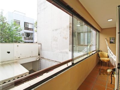 Apartamento à venda com 85m², 2 quartos, 1 suíte no bairro Rio Branco em Porto Alegre - Foto 9