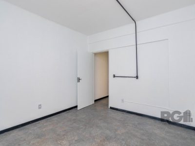 Apartamento à venda com 46m², 2 quartos, 1 suíte, 1 vaga no bairro Floresta em Porto Alegre - Foto 13