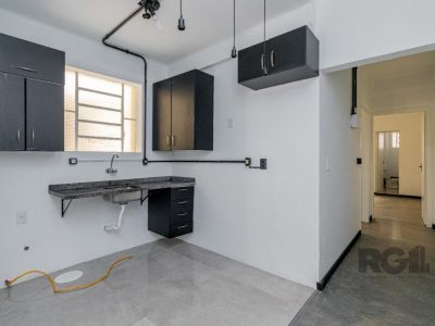 Apartamento à venda com 46m², 2 quartos, 1 suíte, 1 vaga no bairro Floresta em Porto Alegre - Foto 7