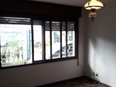 Casa à venda com 200m², 3 quartos, 1 suíte, 4 vagas no bairro Ipanema em Porto Alegre - Foto 7