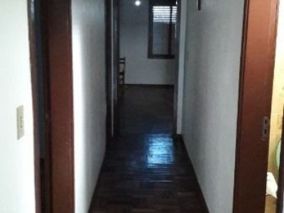 Casa à venda com 200m², 3 quartos, 1 suíte, 4 vagas no bairro Ipanema em Porto Alegre - Foto 21