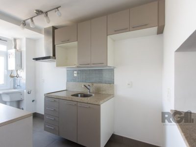 Apartamento à venda com 60m², 2 quartos, 1 suíte, 2 vagas no bairro Glória em Porto Alegre - Foto 17