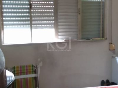 Casa à venda com 188m², 4 quartos, 2 suítes, 3 vagas no bairro Jardim Itu em Porto Alegre - Foto 14