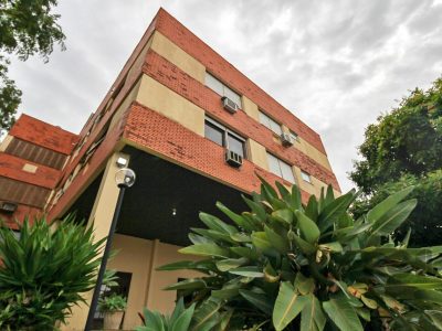 Apartamento à venda com 142m², 3 quartos, 1 suíte, 2 vagas no bairro Santa Tereza em Porto Alegre - Foto 2