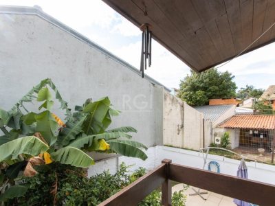 Casa à venda com 180m², 3 quartos, 1 suíte, 2 vagas no bairro Ipanema em Porto Alegre - Foto 25