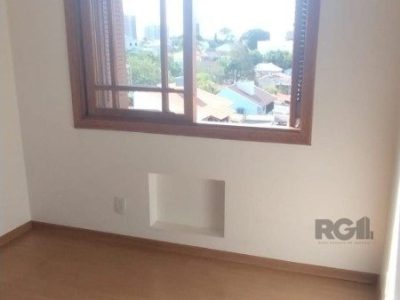 Apartamento à venda com 73m², 2 quartos, 1 suíte, 1 vaga no bairro Vila Ipiranga em Porto Alegre - Foto 13