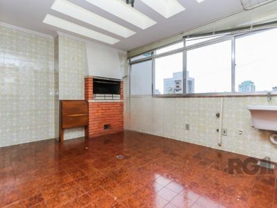 Apartamento à venda com 332m², 5 quartos, 1 suíte, 2 vagas no bairro Menino Deus em Porto Alegre - Foto 42