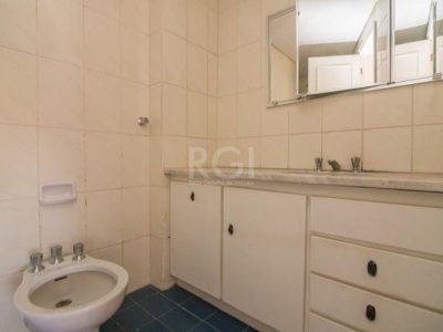 Apartamento à venda com 95m², 3 quartos, 1 suíte, 2 vagas no bairro Mont Serrat em Porto Alegre - Foto 21