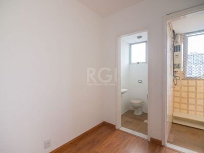 Apartamento à venda com 95m², 3 quartos, 1 suíte, 2 vagas no bairro Mont Serrat em Porto Alegre - Foto 34