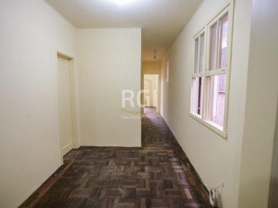 Apartamento à venda com 63m², 2 quartos no bairro Floresta em Porto Alegre - Foto 3