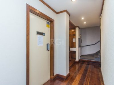 Apartamento à venda com 143m², 3 quartos, 1 suíte, 2 vagas no bairro Bela Vista em Porto Alegre - Foto 7