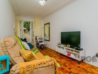 Apartamento à venda com 67m², 2 quartos, 1 vaga no bairro Higienópolis em Porto Alegre - Foto 2