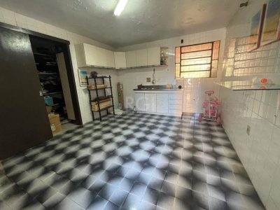 Casa à venda com 400m², 5 quartos, 3 suítes, 4 vagas no bairro Ipanema em Porto Alegre - Foto 4