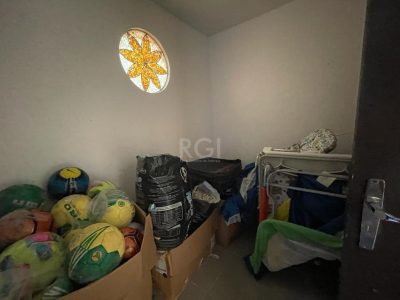 Casa à venda com 400m², 5 quartos, 3 suítes, 4 vagas no bairro Ipanema em Porto Alegre - Foto 41